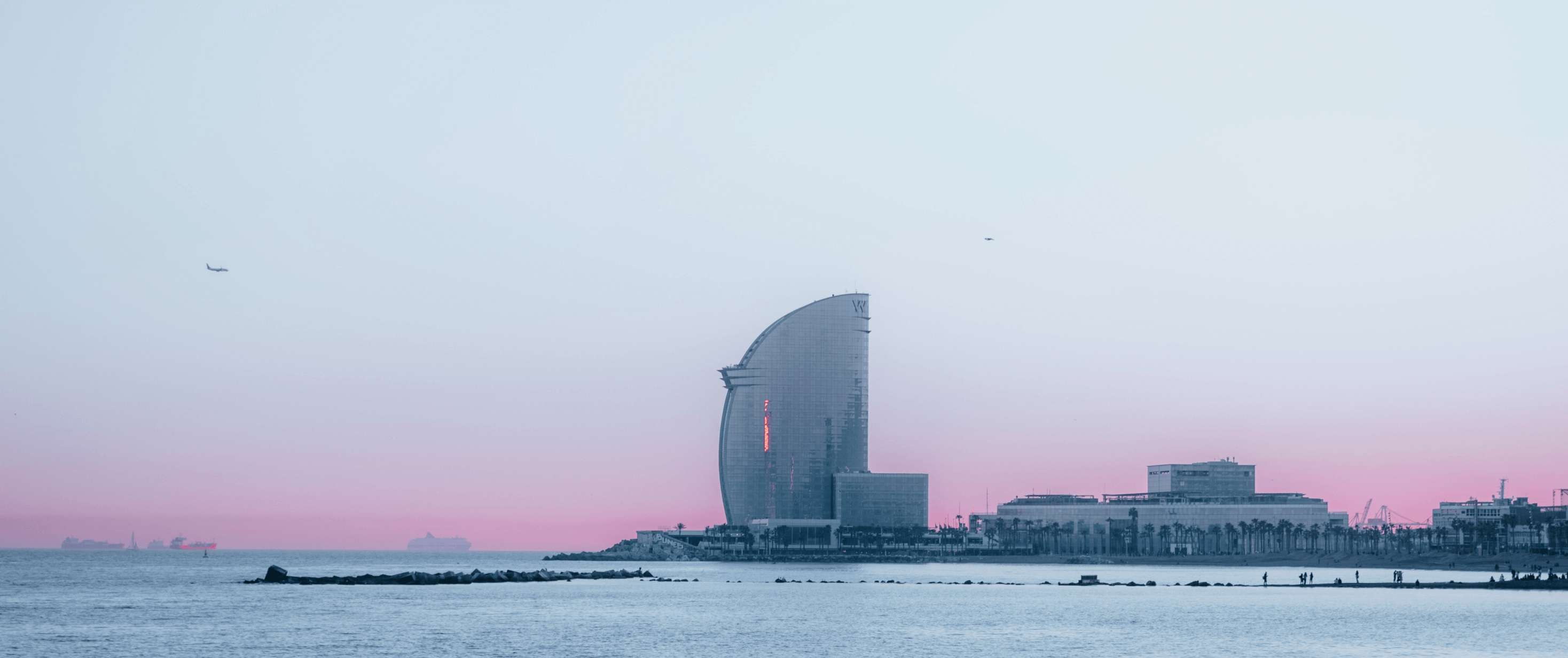 https://media.b2broker.com/app/uploads/2023/03/Barcelona-Feb-15-17-1.png